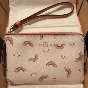CORNER ZIP WRISTLET,  RAINBOW PRINT (COACH F73454)